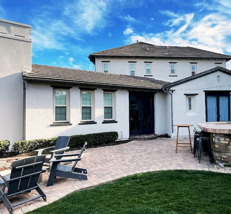 How weather shapes your South Bay exterior paint job